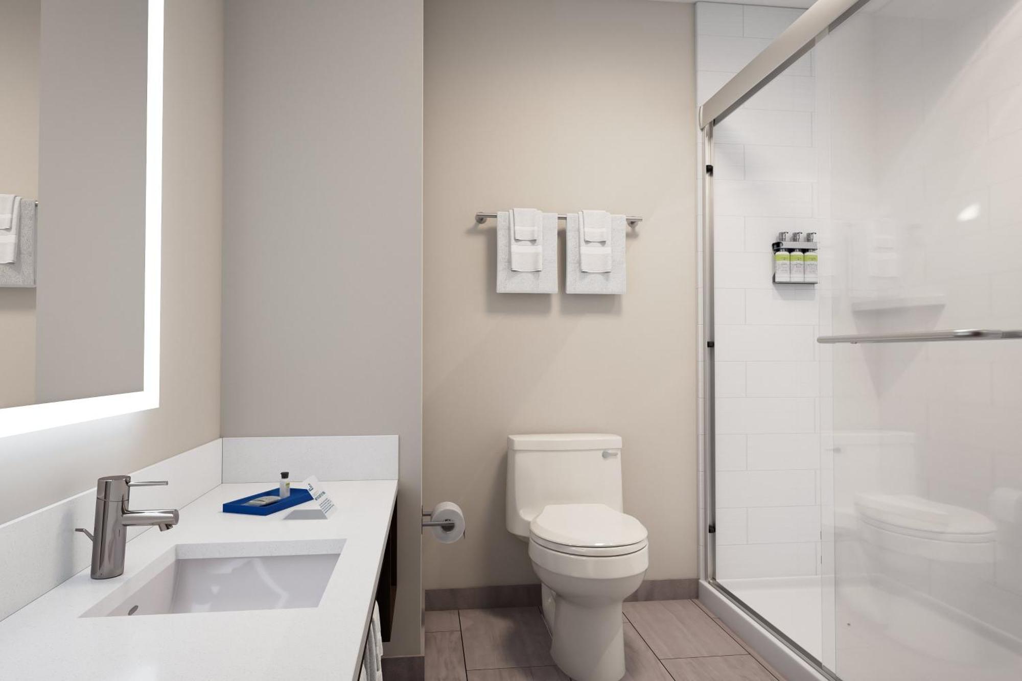 Holiday Inn Express & Suites Fresno Airport By Ihg Фресно Екстер'єр фото